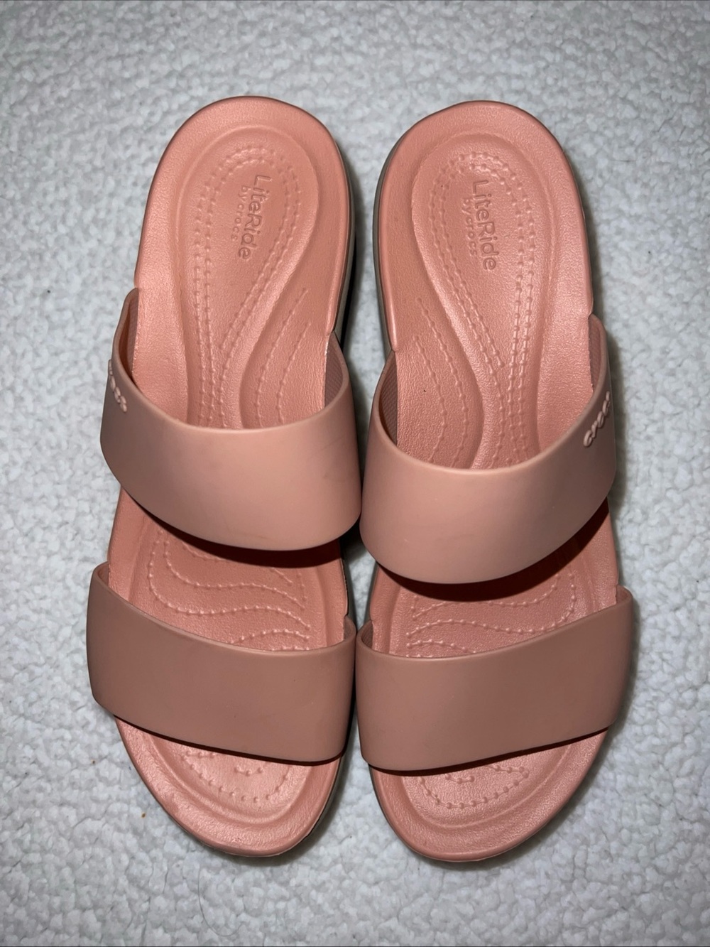 CROCS LiteRide Brooklyn Mid Wedge Slip On Sandals Womens 7 Pink - Picture 2 of 5